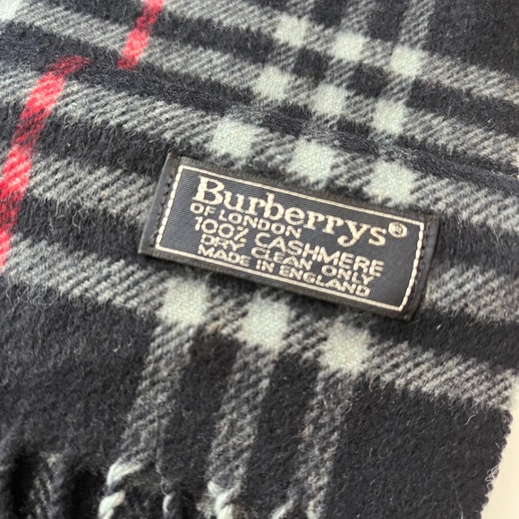 BURBERRYS SCARF - Picture 2 of 5
